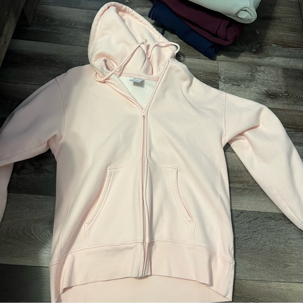Aritzia hoodie